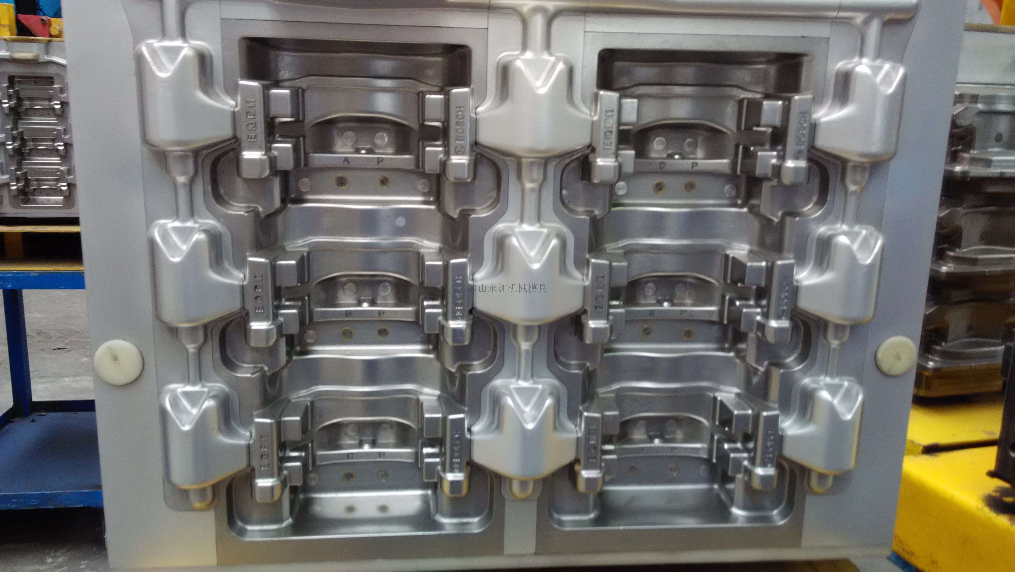 自动造型线模具4